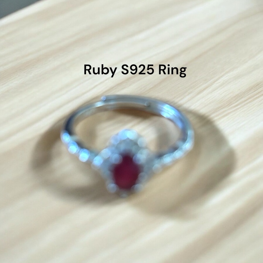 346R. Ruby S925 Silver Ring